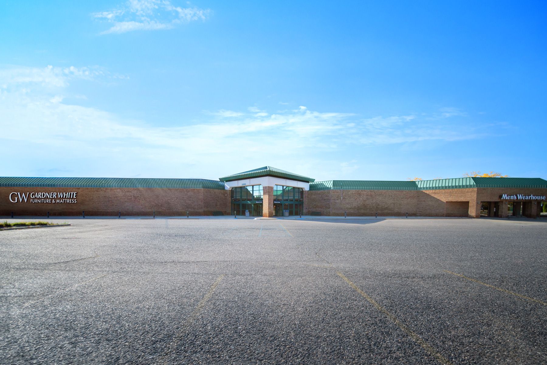 Storefront image of Gardner White's Taylor - Eureka location